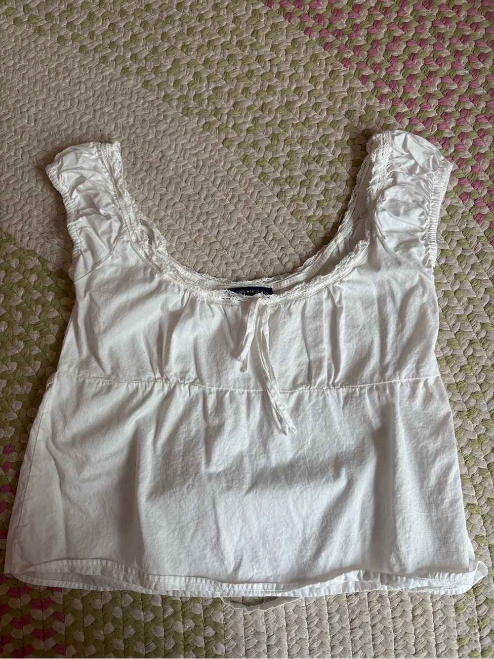 Brandy Melville White Lace-Trim Scoop Neck Camisole